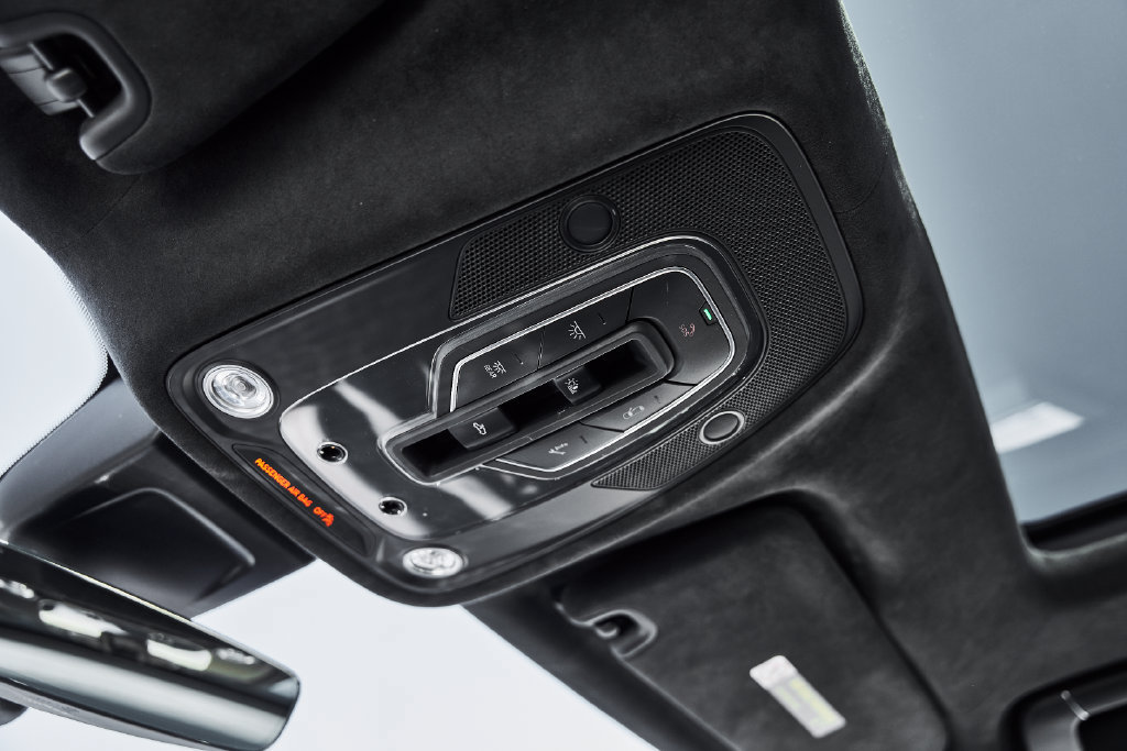 Used 2021 Bentley Bentayga AWD/4WD image 80