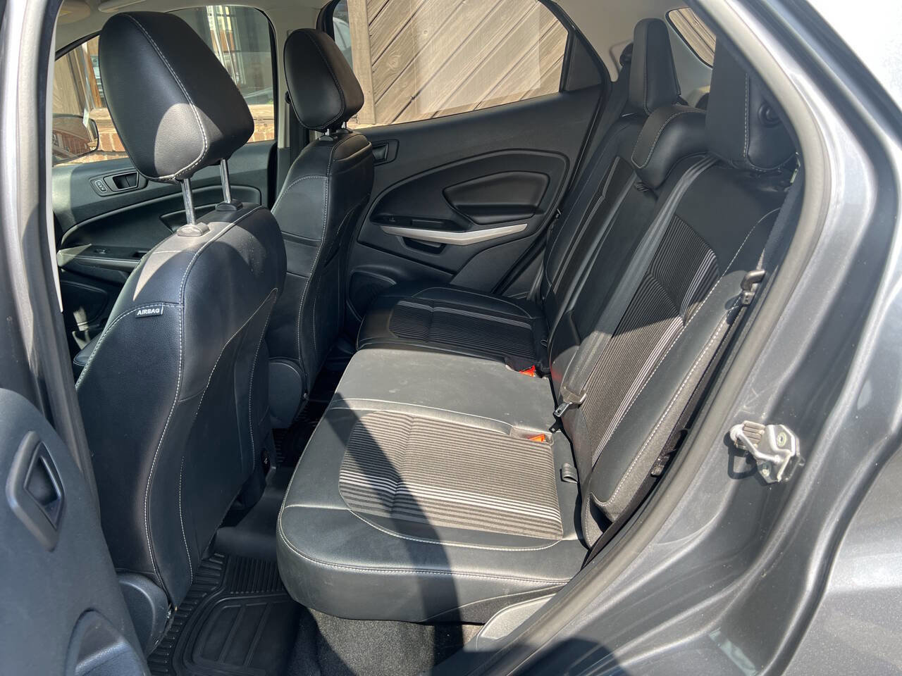 Used 2020 Ford EcoSport SES image 18