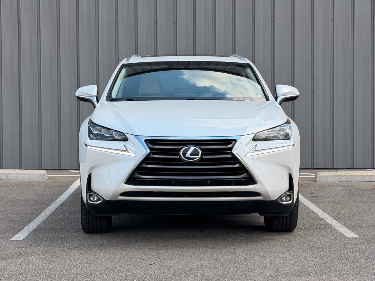 Used 2015 Lexus NX 300h AWD w/ Premium Package image 2