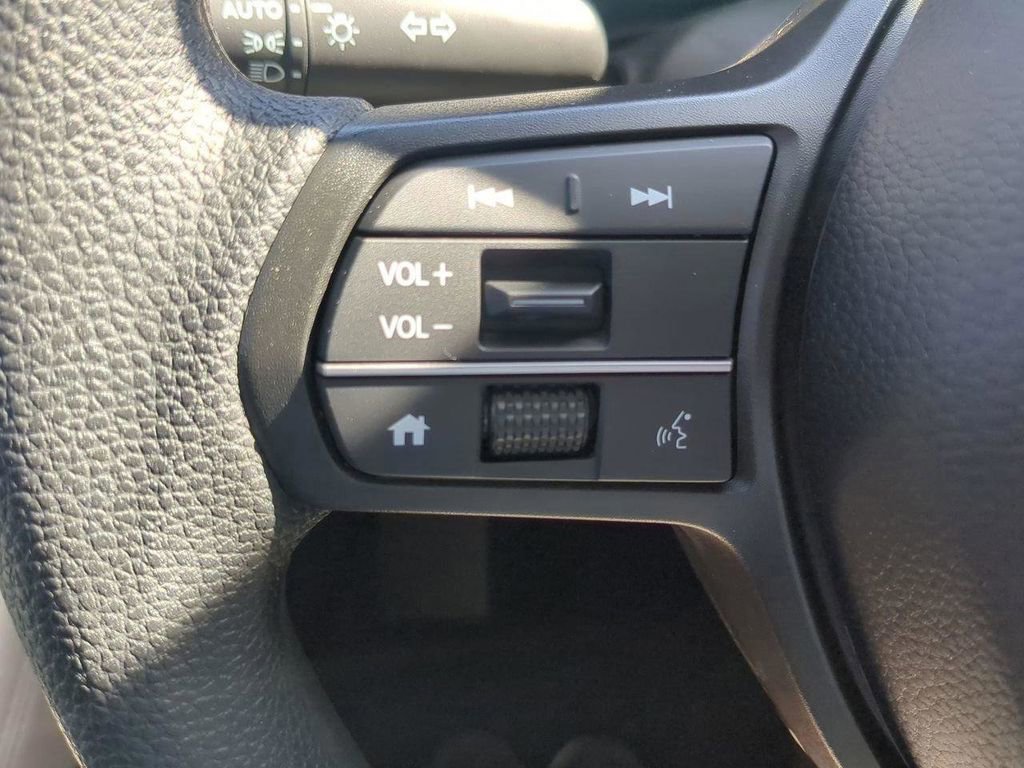 New 2026 Honda HR-V LX image 19