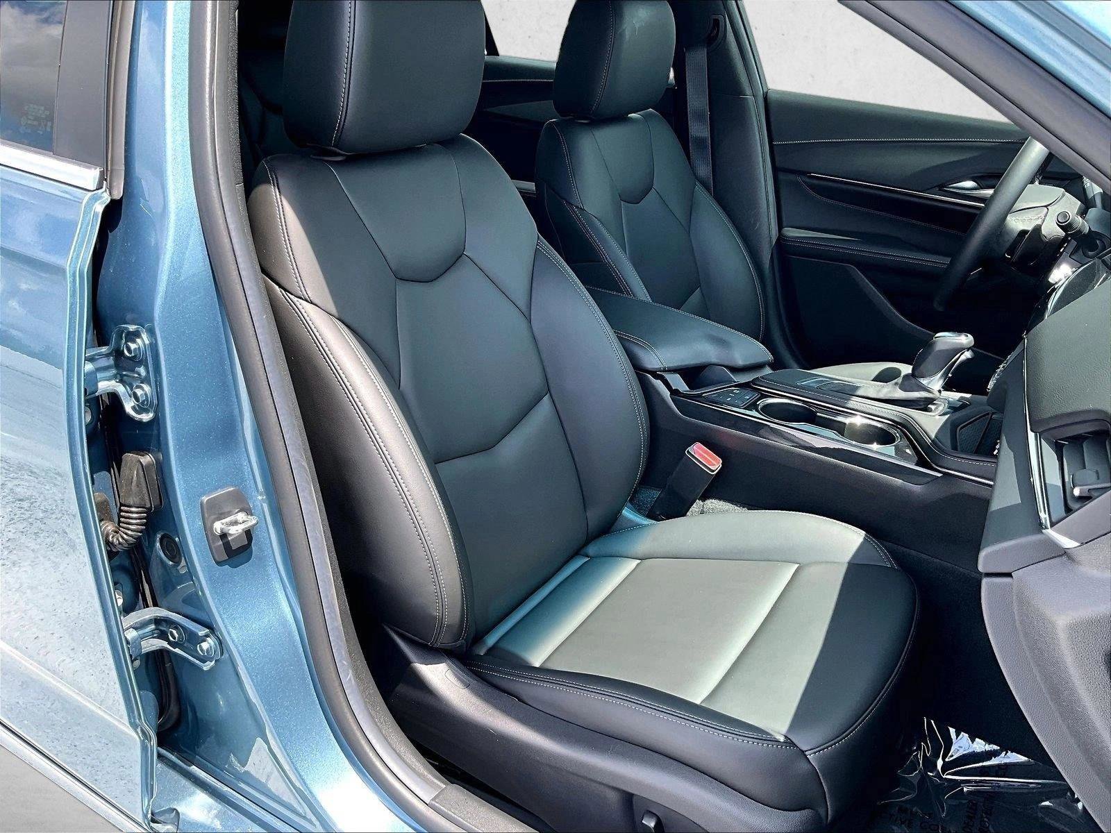 Used 2023 Cadillac CT4 Luxury RWD image 9