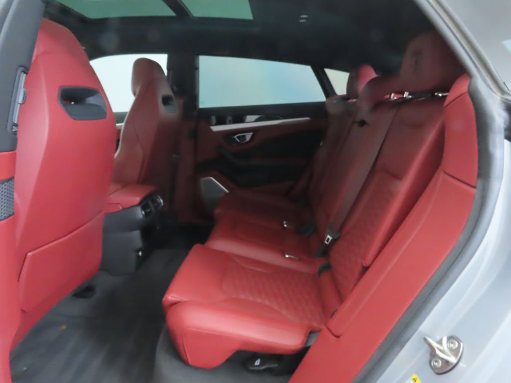 Used 2022 Lamborghini Urus image 22