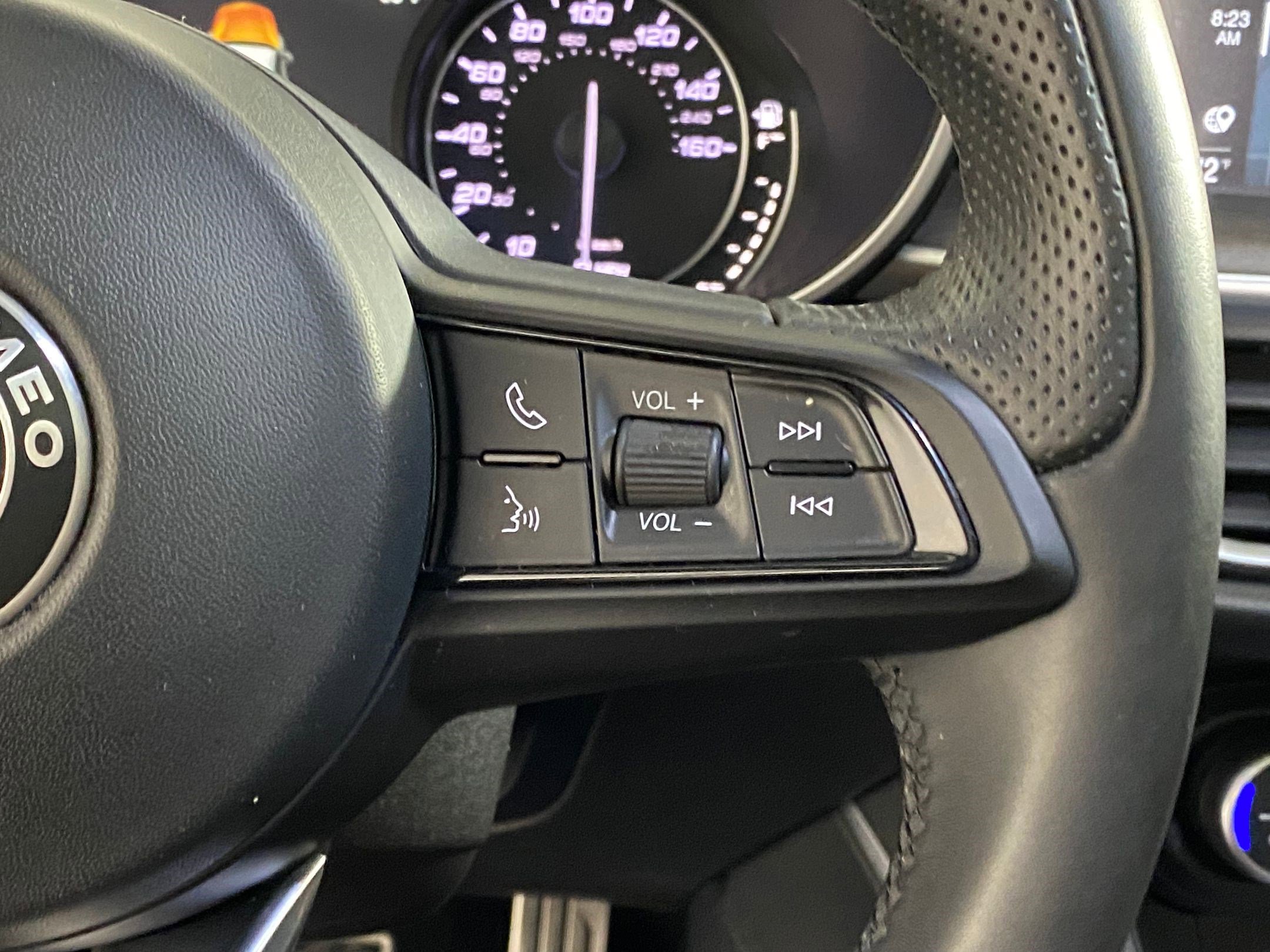 Used 2023 Alfa Romeo Stelvio Ti image 29