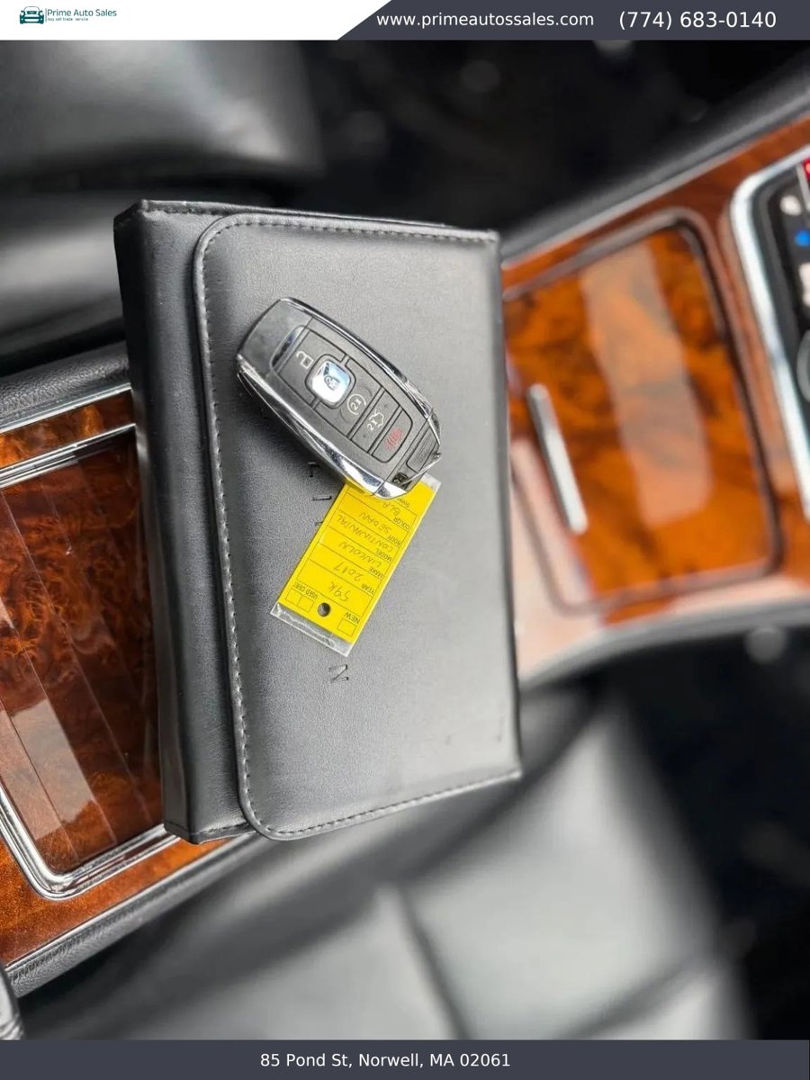 Used 2017 Lincoln Continental Select w/ Climate Package image 23