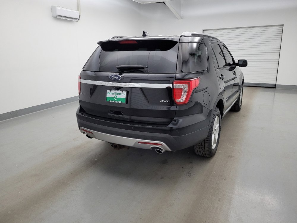 Used 2016 Ford Explorer XLT w/ Equipment Group 202A AWD/4WD image 7