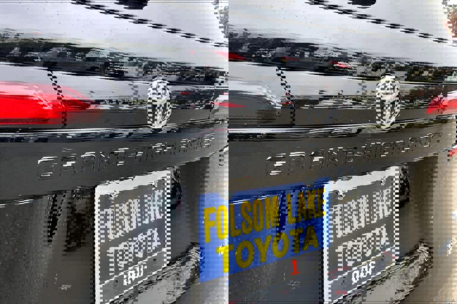 Used 2025 Toyota Grand Highlander AWD image 29