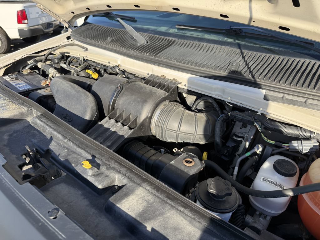 Used 2013 Ford E-450 and Econoline 450 Super Duty RWD image 24