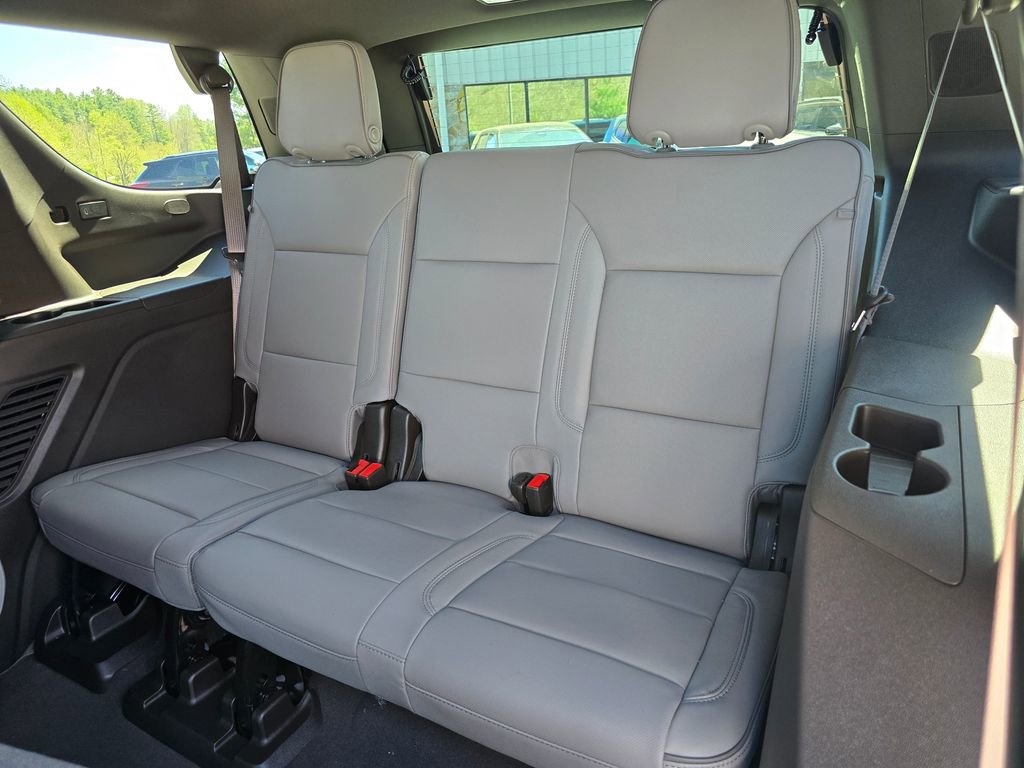 New 2026 GMC Yukon Elevation w/ Elevation Premium Package AWD/4WD image 13