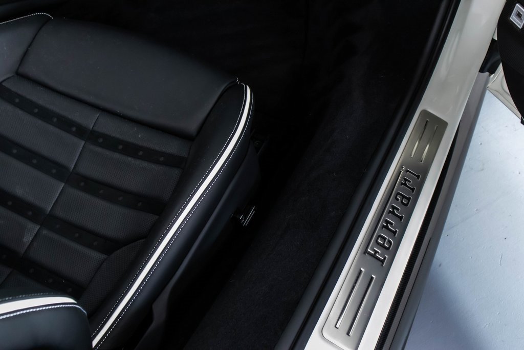 Certified 2025 Ferrari 296 GTS image 51