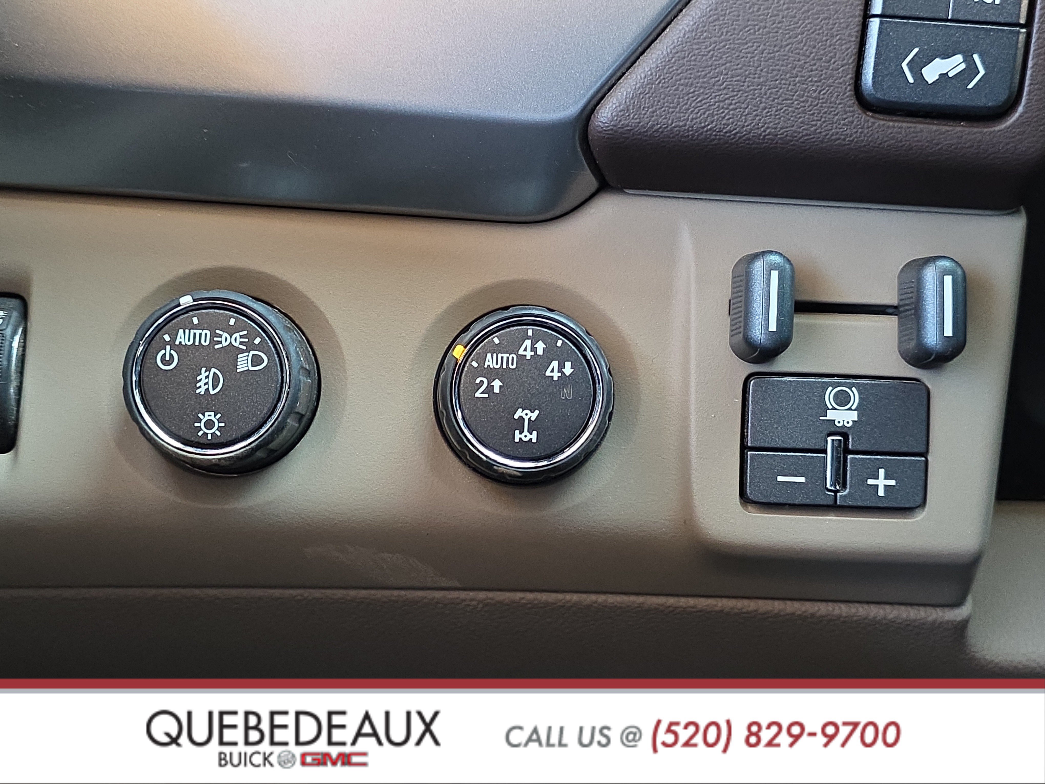Used 2015 Chevrolet Tahoe LTZ AWD/4WD image 27