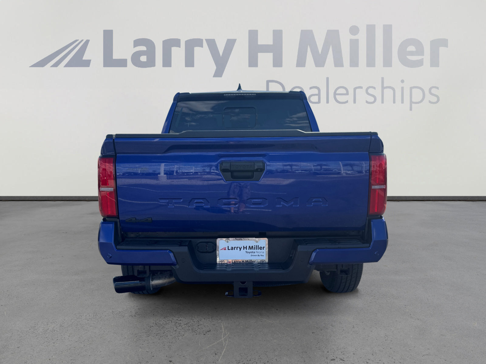 Certified 2025 Toyota Tacoma SR5 image 4