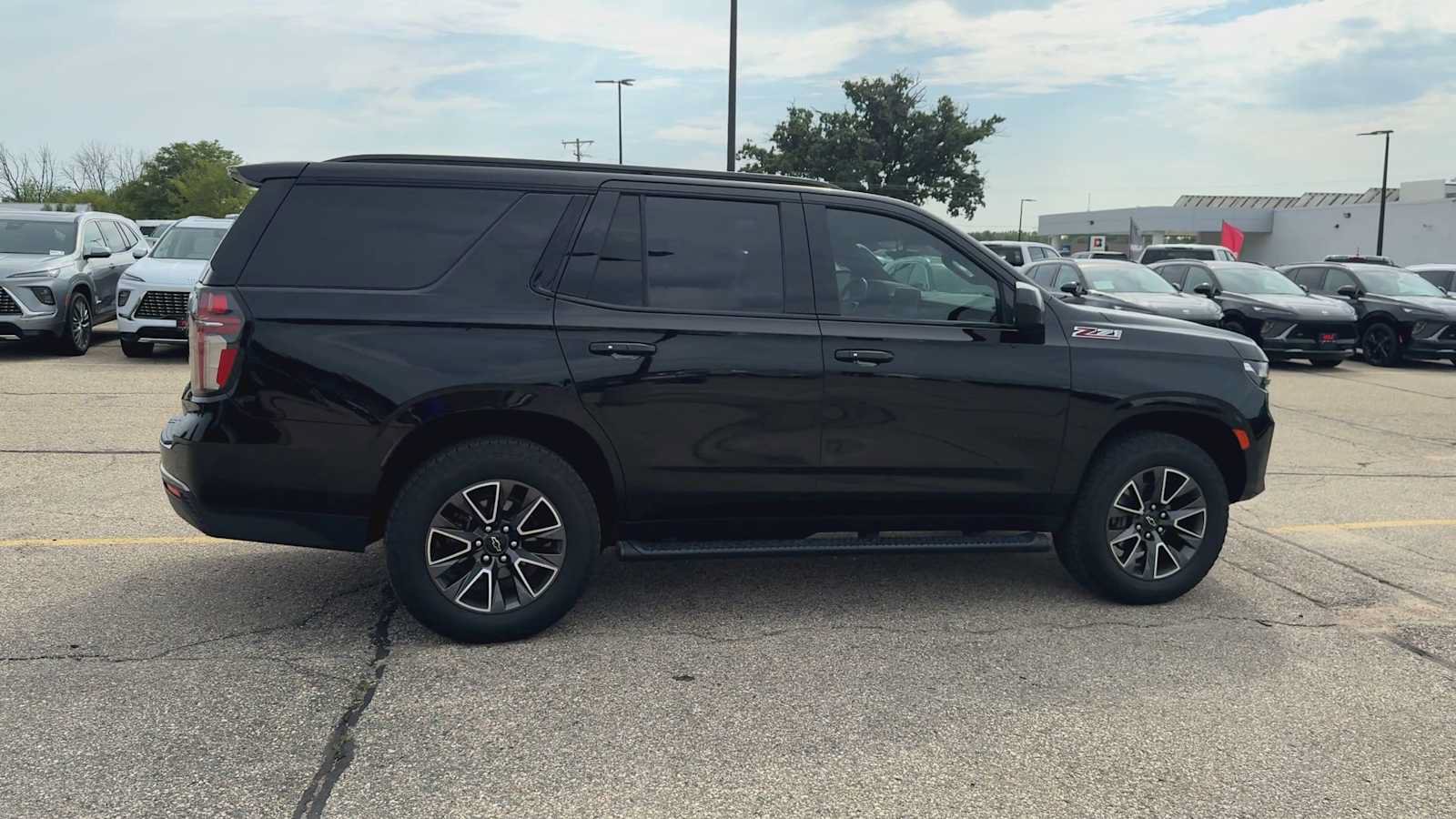 Certified 2021 Chevrolet Tahoe Z71 AWD/4WD image 9