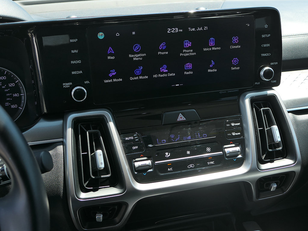 Used 2023 Kia Sorento S w/ Panoramic Sunroof Package FWD image 19