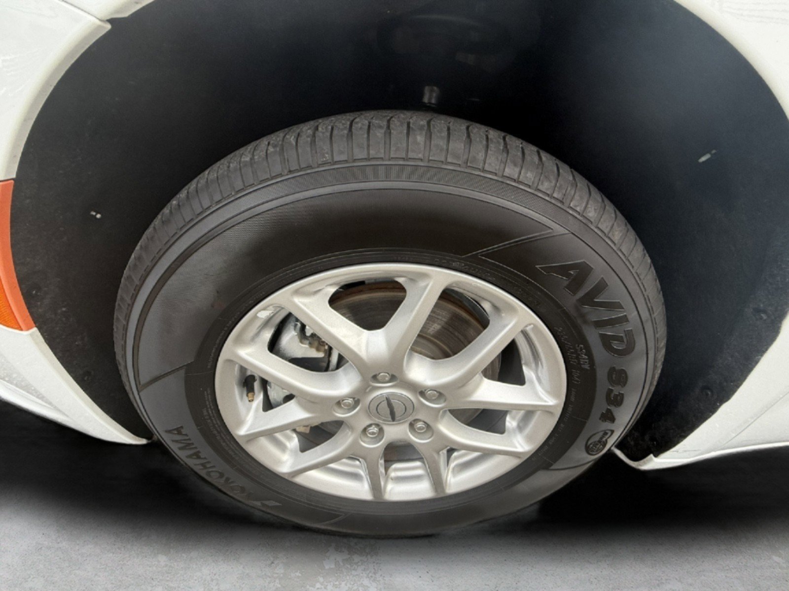 Used 2024 Chrysler Pacifica Touring-L image 14