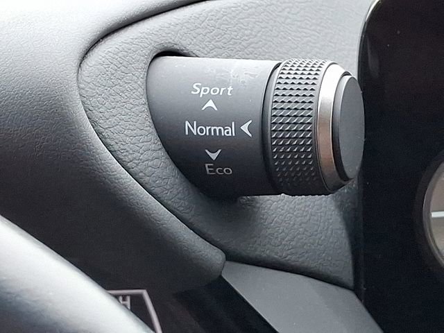 Used 2025 Lexus ES 300h w/ Premium Package image 31