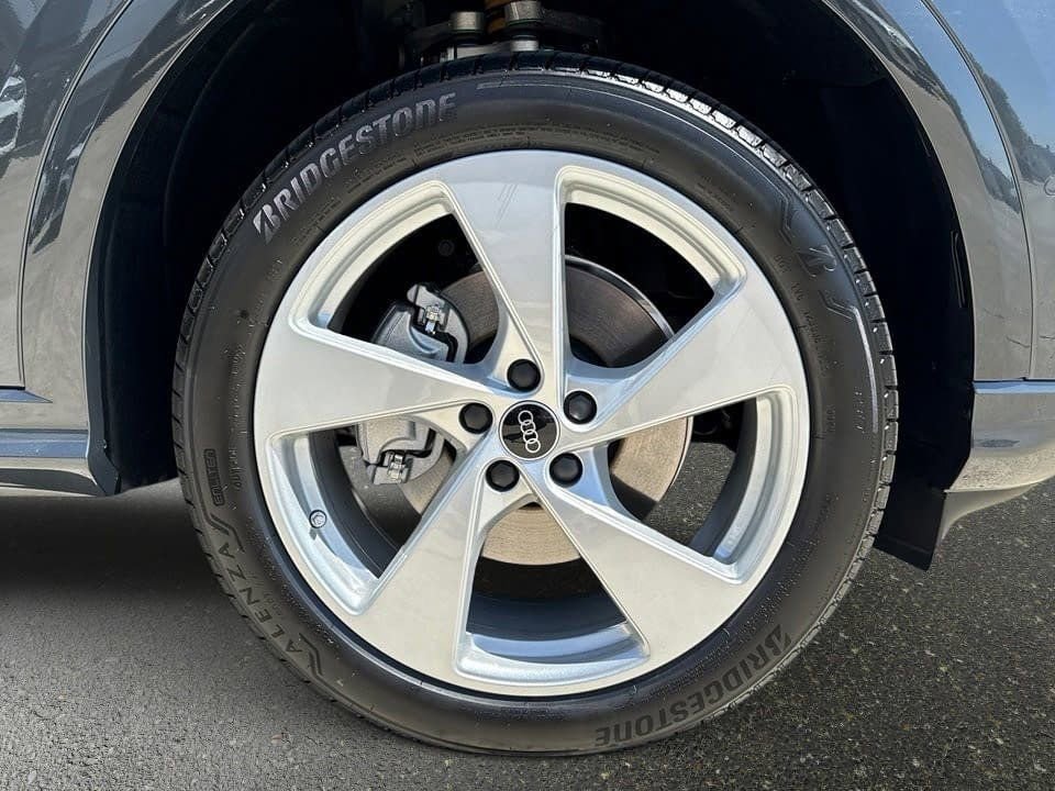 Certified 2025 Audi Q5 Premium w/ Premium Plus AWD/4WD image 8