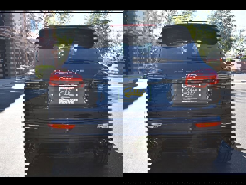 Used 2017 Porsche Cayenne S w/ Premium Package image 9