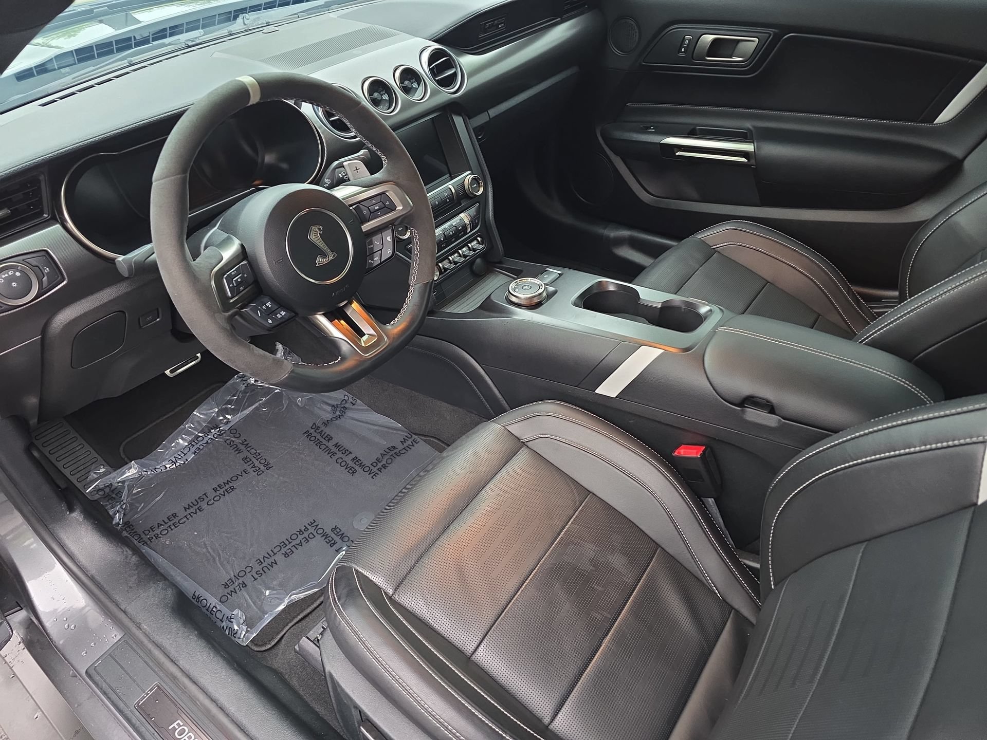 Used 2022 Ford Mustang Shelby GT500 w/ Technology Package RWD image 15
