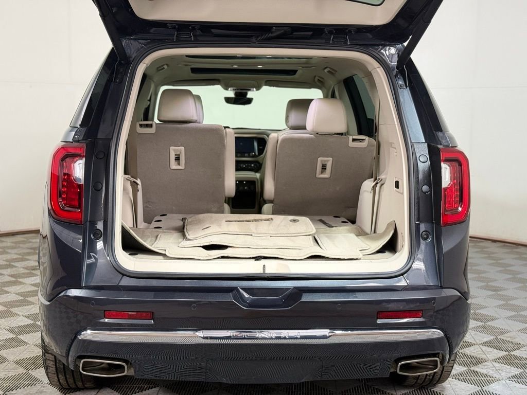 Used 2023 GMC Acadia Denali w/ Denali Ultimate Package image 5