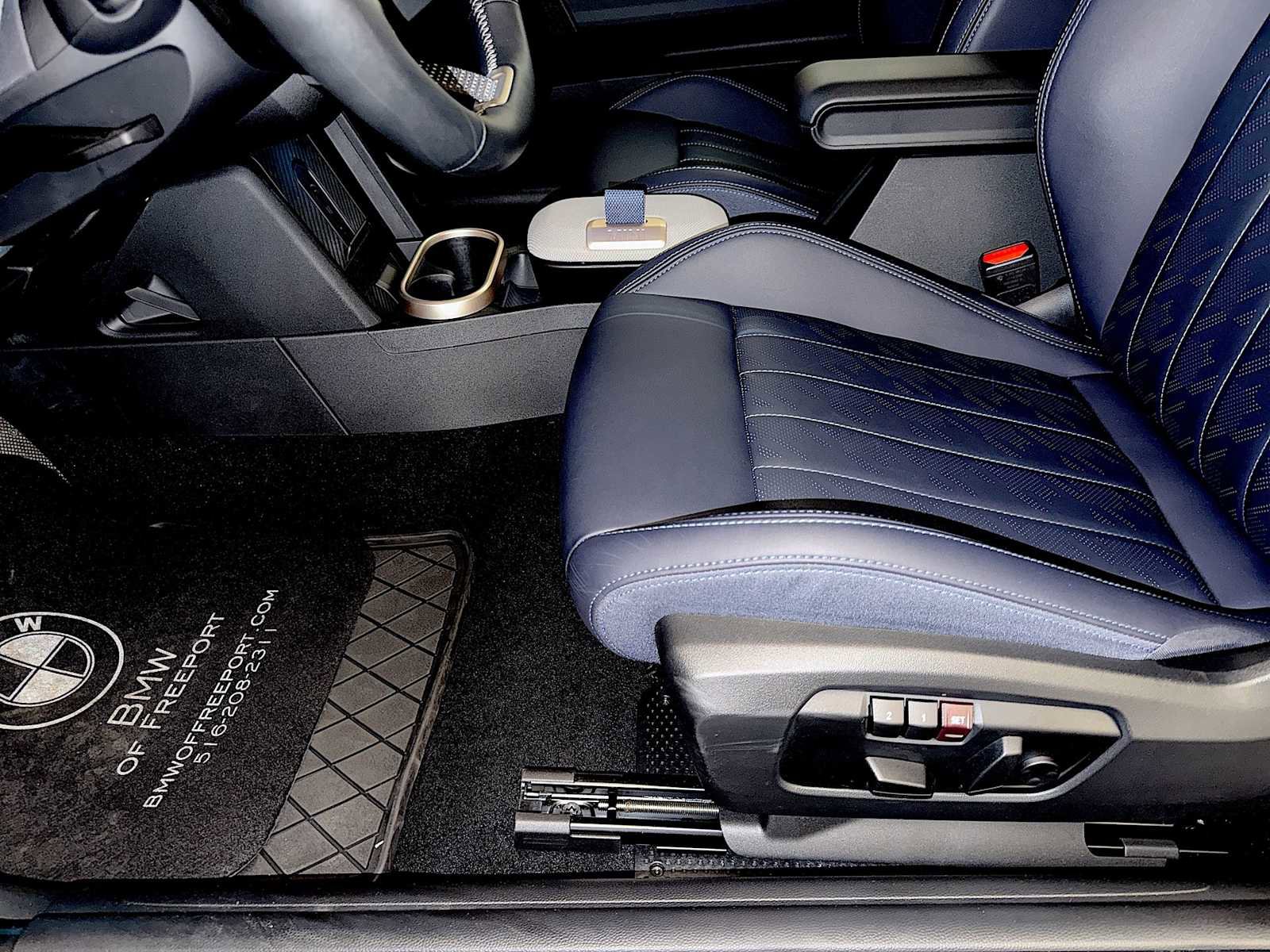 Certified 2025 MINI Cooper S image 10