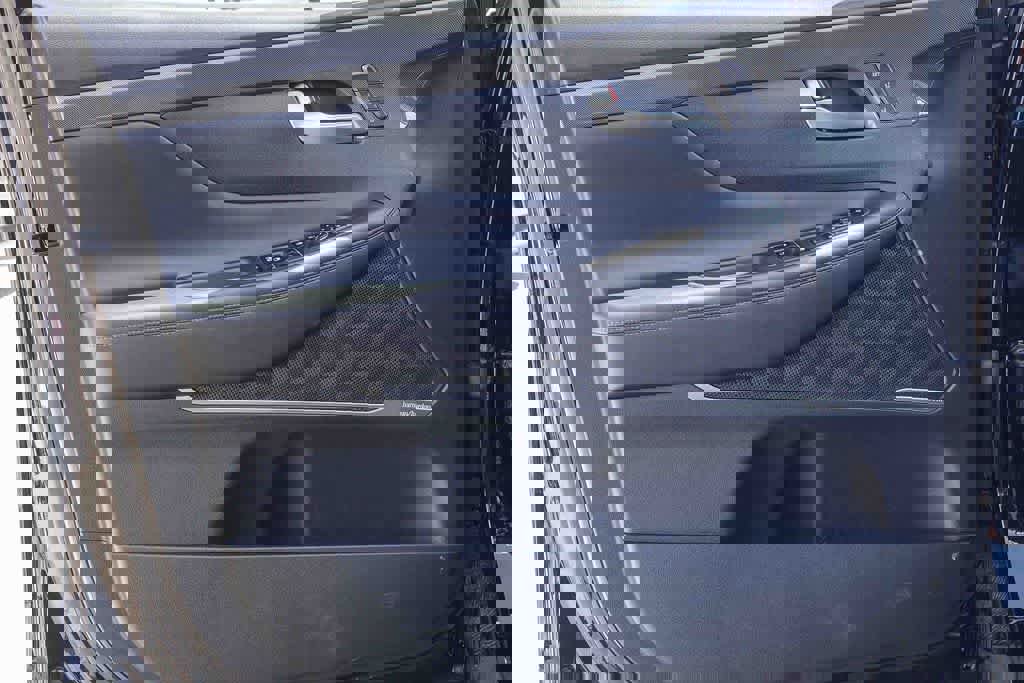 Used 2023 Hyundai Santa Fe Limited image 19