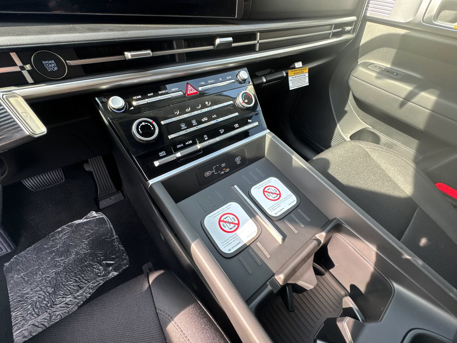 New 2026 Hyundai Santa Fe SE FWD image 31