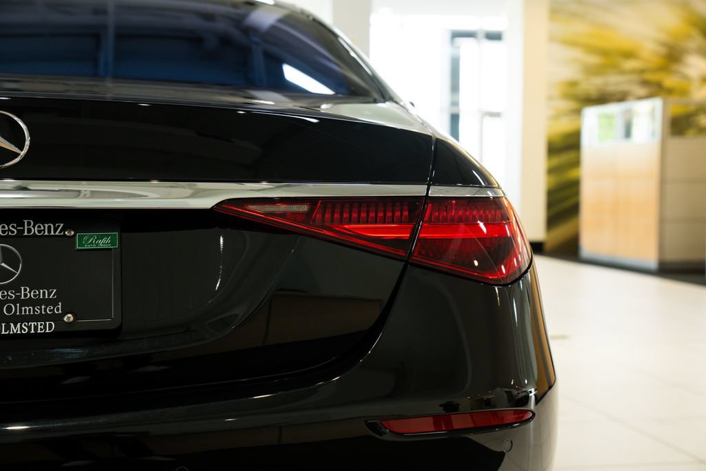 Certified 2022 Mercedes-Benz Maybach S 580 4MATIC image 17
