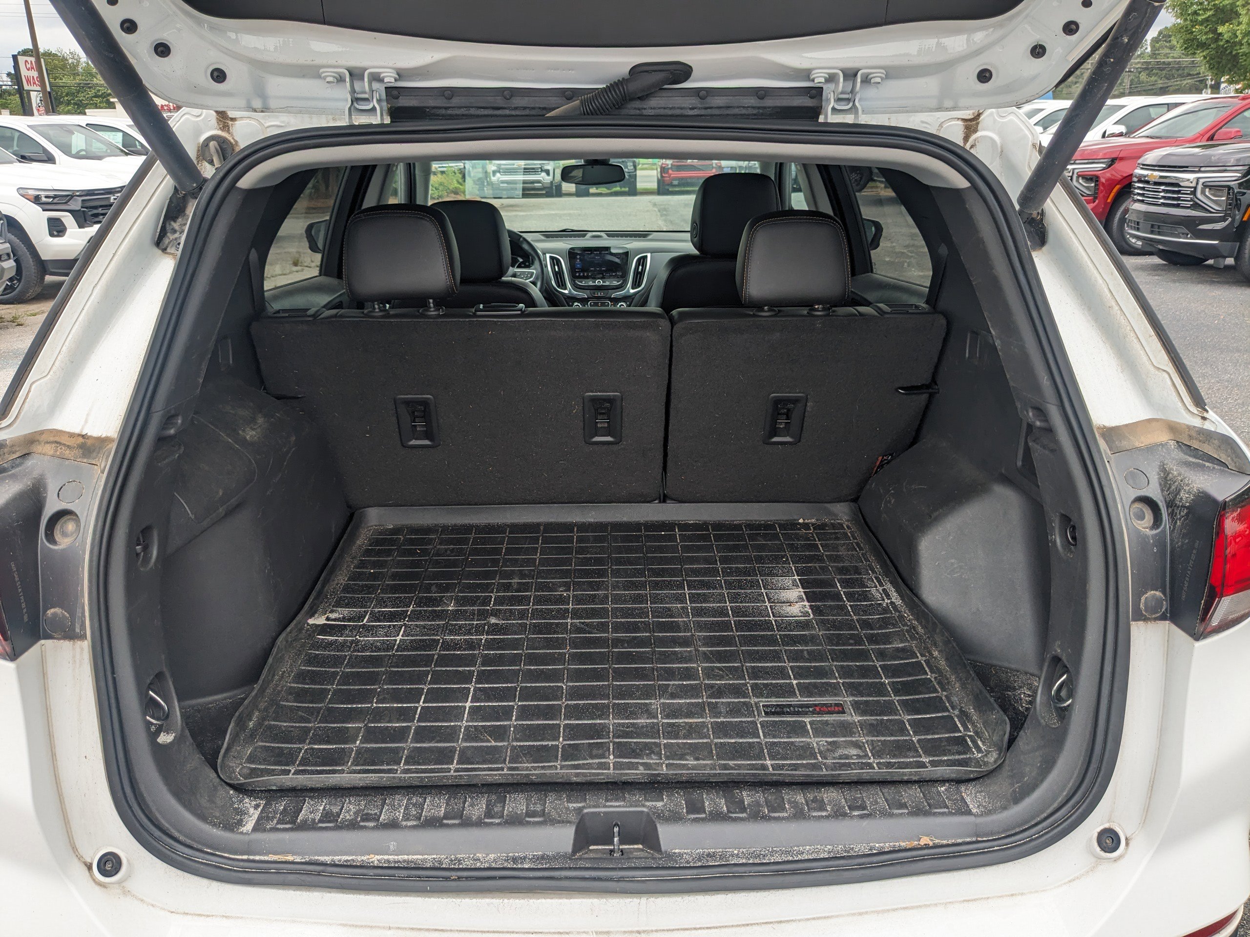 Used 2022 Chevrolet Equinox Premier image 13