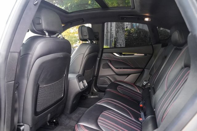 Used 2022 Maserati Levante GT AWD/4WD image 46