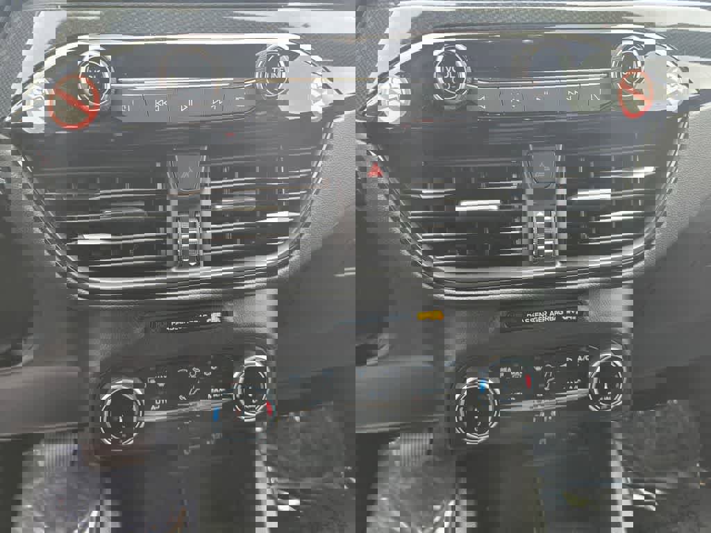 Used 2025 Ford Escape ST-Line image 15