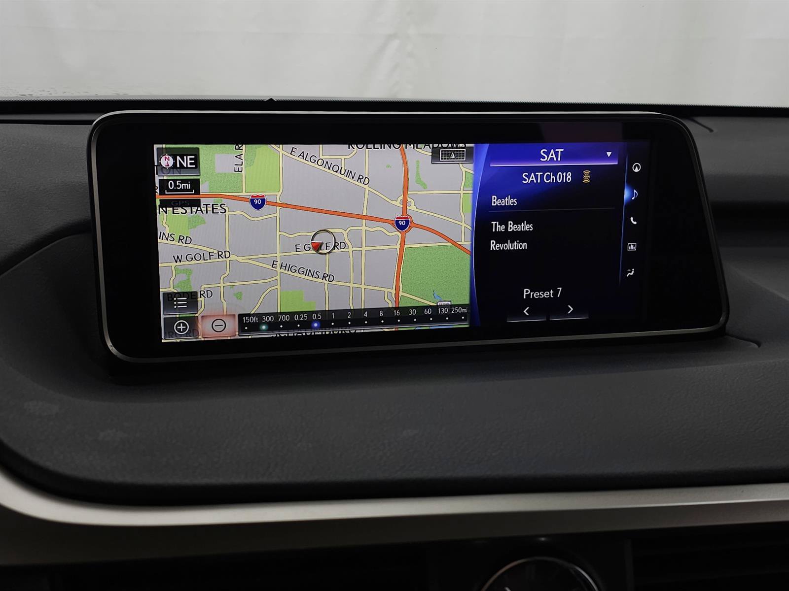 Used 2018 Lexus RX 350 AWD w/ Premium Package image 23