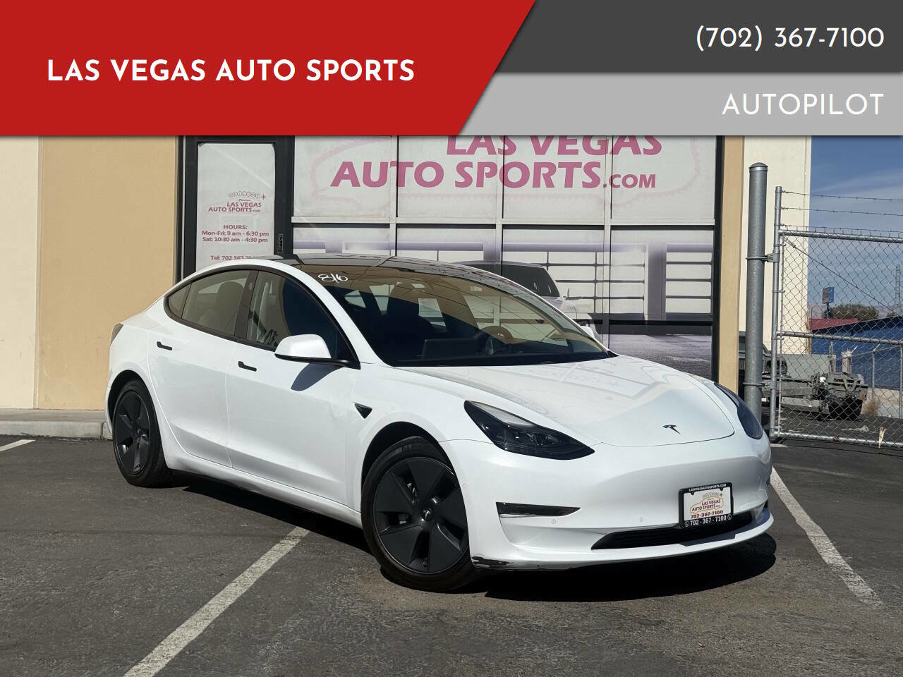 Used 2021 Tesla Model 3 Standard Range Plus image 1