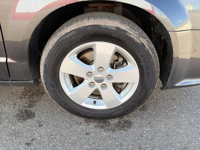 Used 2016 Dodge Grand Caravan SE w/ Quick Order Package 29E SE FWD image 13