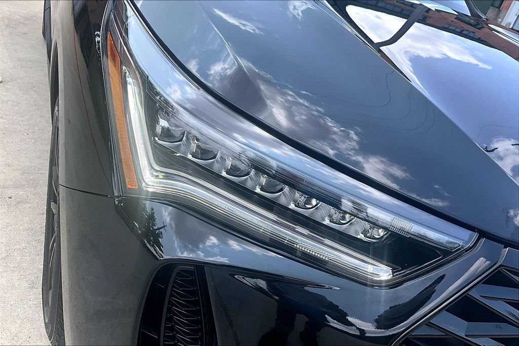 Used 2025 Acura RDX SH-AWD image 35