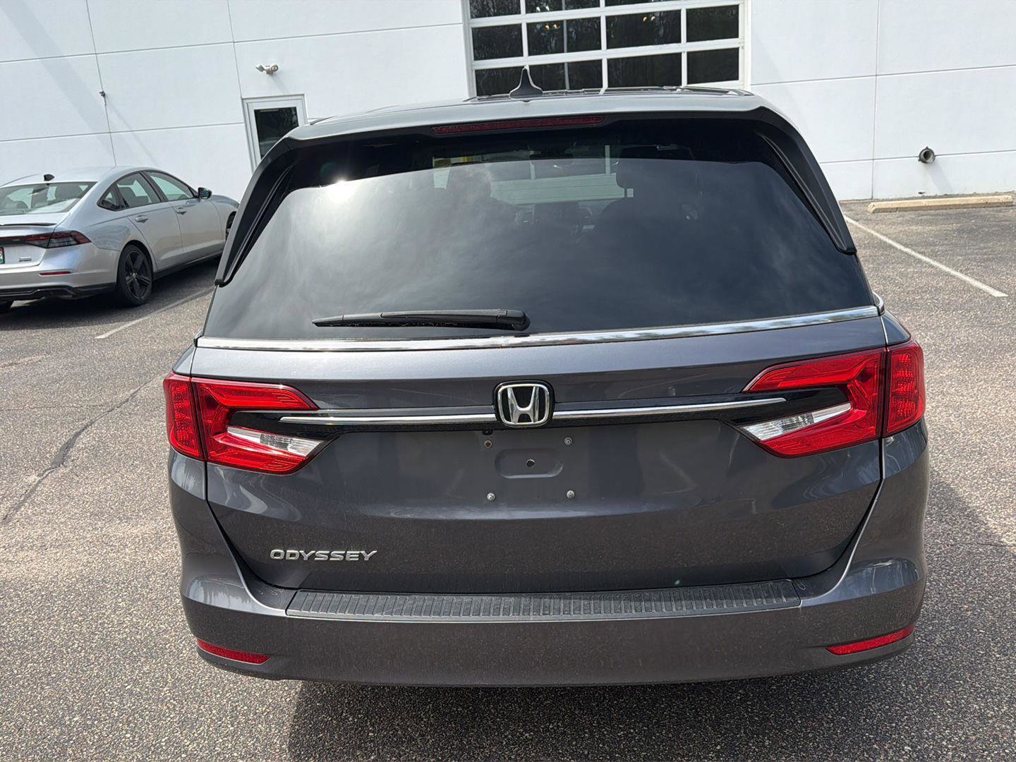 Used 2023 Honda Odyssey EX-L image 7
