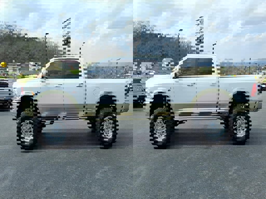 Used 2014 RAM 3500 Laramie Longhorn w/ Convenience Group image 2