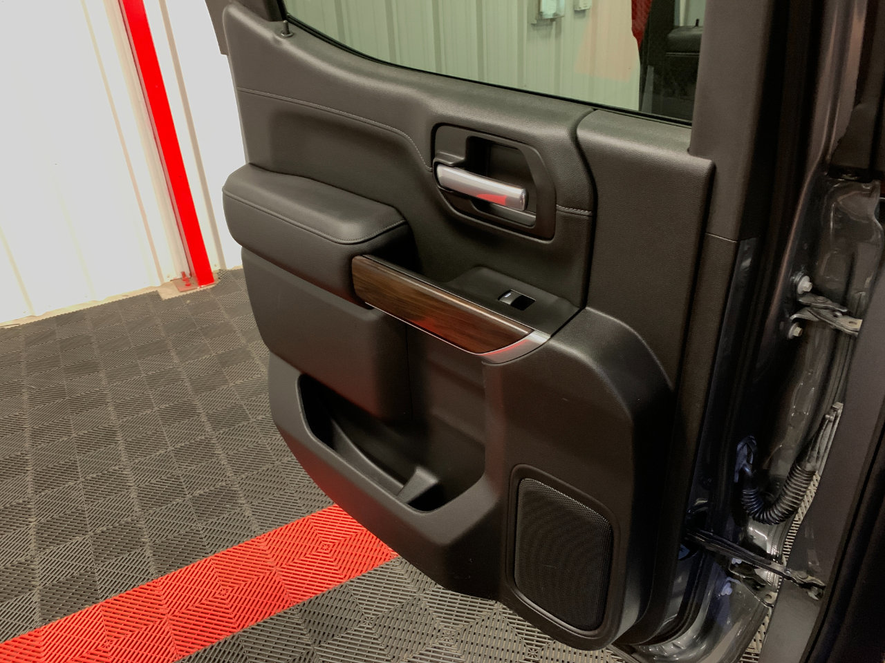 Used 2020 GMC Sierra 1500 SLT w/ SLT Premium Plus Package image 40