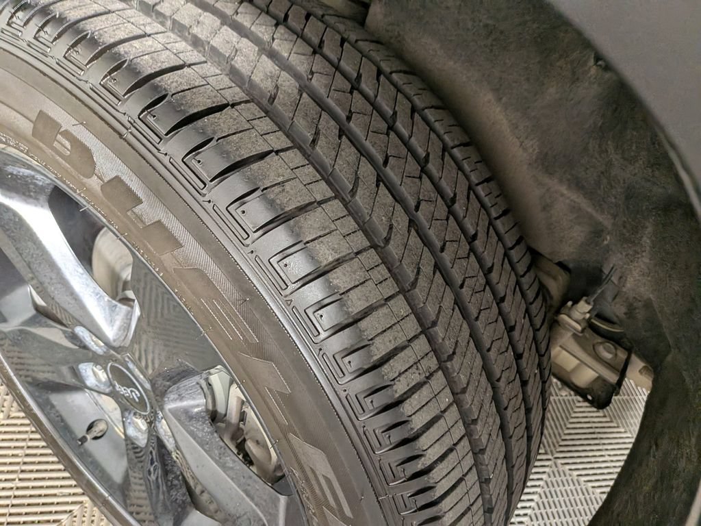 Certified 2024 Jeep Grand Cherokee Altitude AWD/4WD image 14