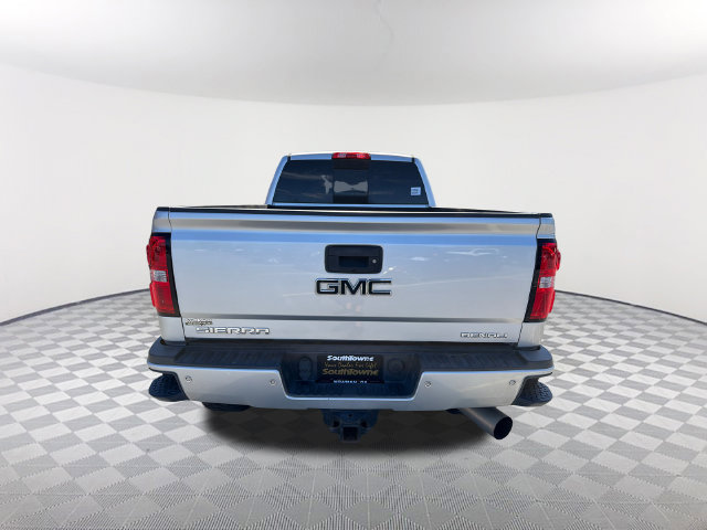 Used 2019 GMC Sierra 2500 Denali w/ Duramax Plus Package AWD/4WD image 6