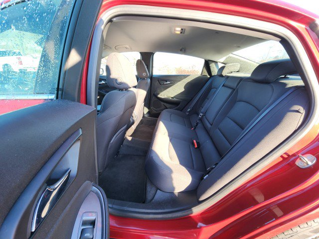 Used 2018 Chevrolet Malibu LT image 19