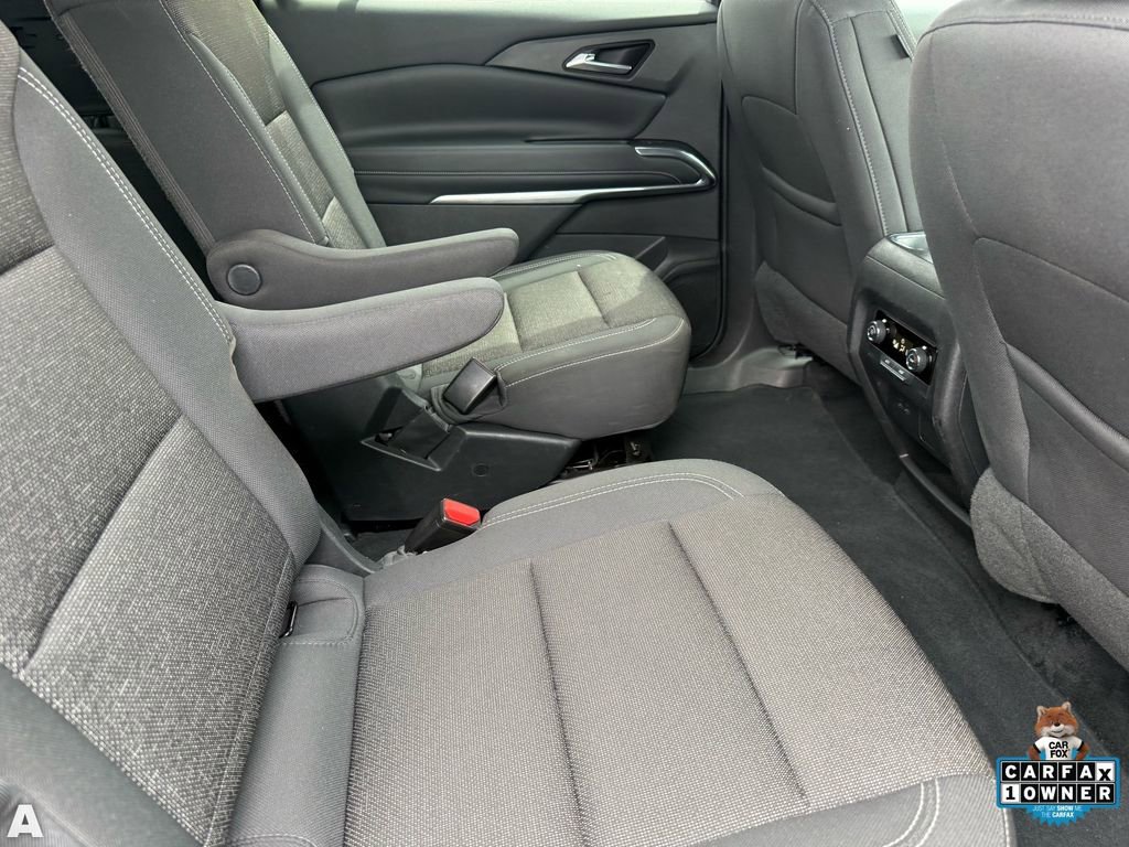 Used 2025 Chevrolet Traverse LT AWD/4WD image 29