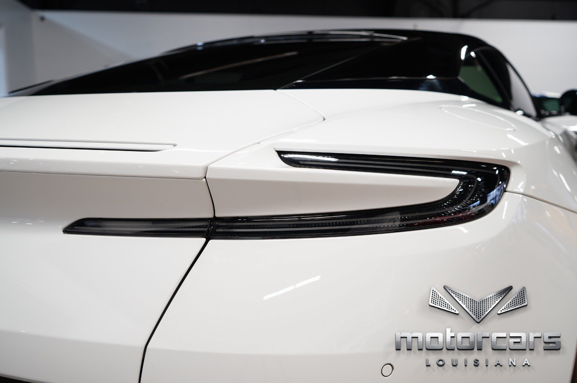 Used 2018 Aston Martin DB11 Coupe RWD image 20
