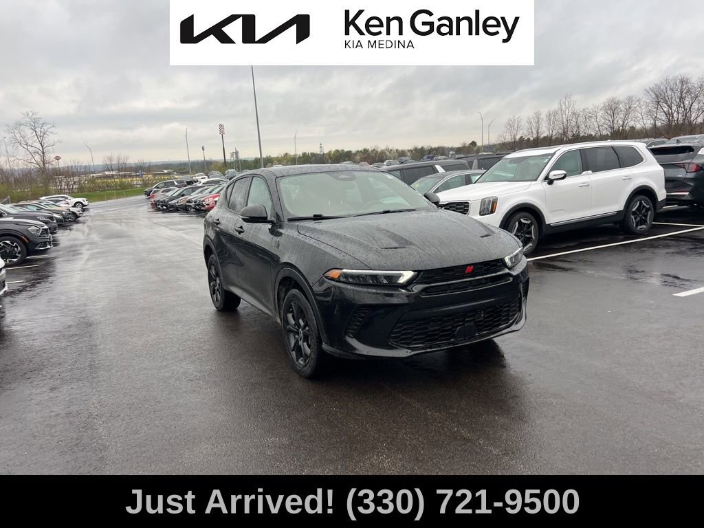 Used 2024 Dodge Hornet GT Plus w/ GT Blacktop Package image 3