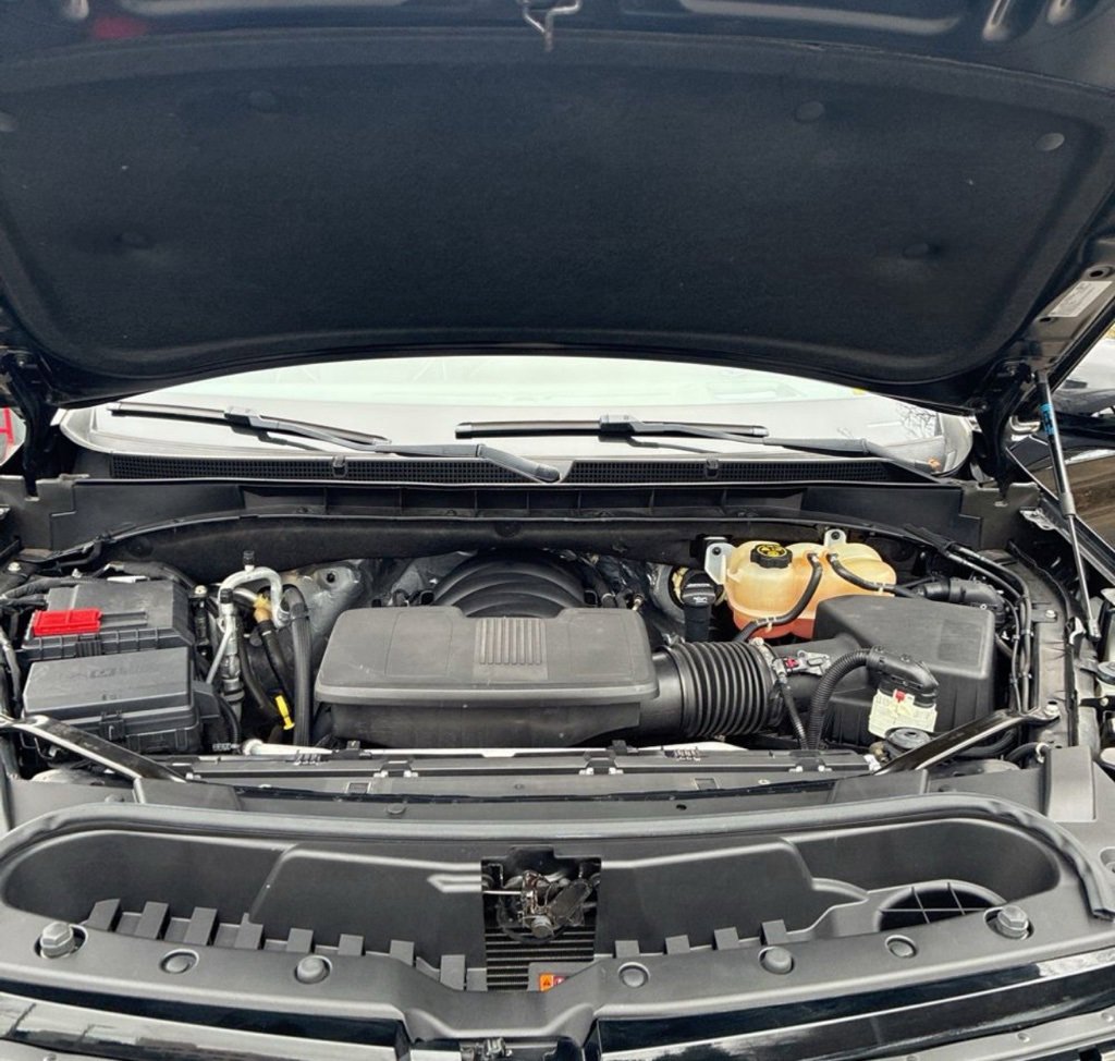 Used 2023 Cadillac Escalade Premium Luxury image 28