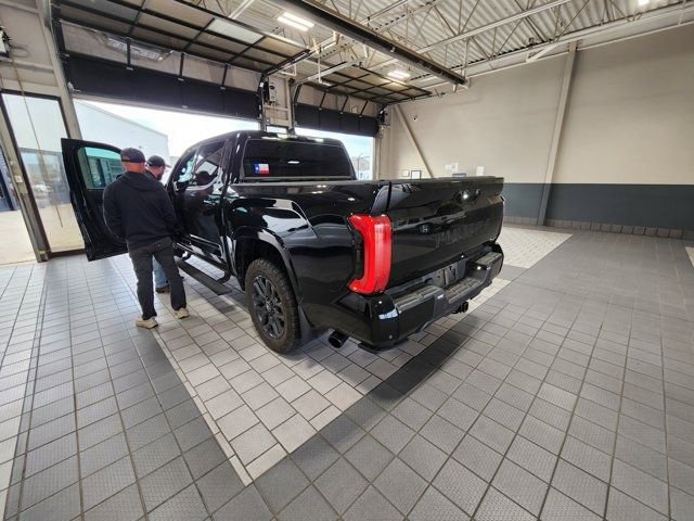 Used 2025 Toyota Tundra Platinum image 6