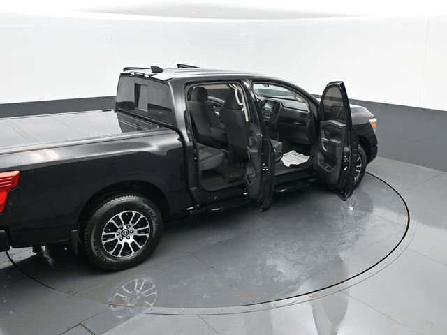 Used 2024 Nissan Titan SV image 26