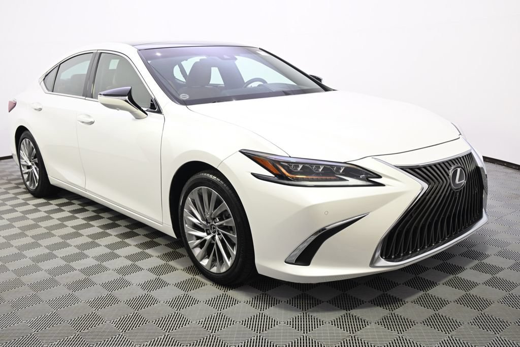 Used 2020 Lexus ES 350 Ultra Luxury w/ Accessory Package 2 FWD image 8