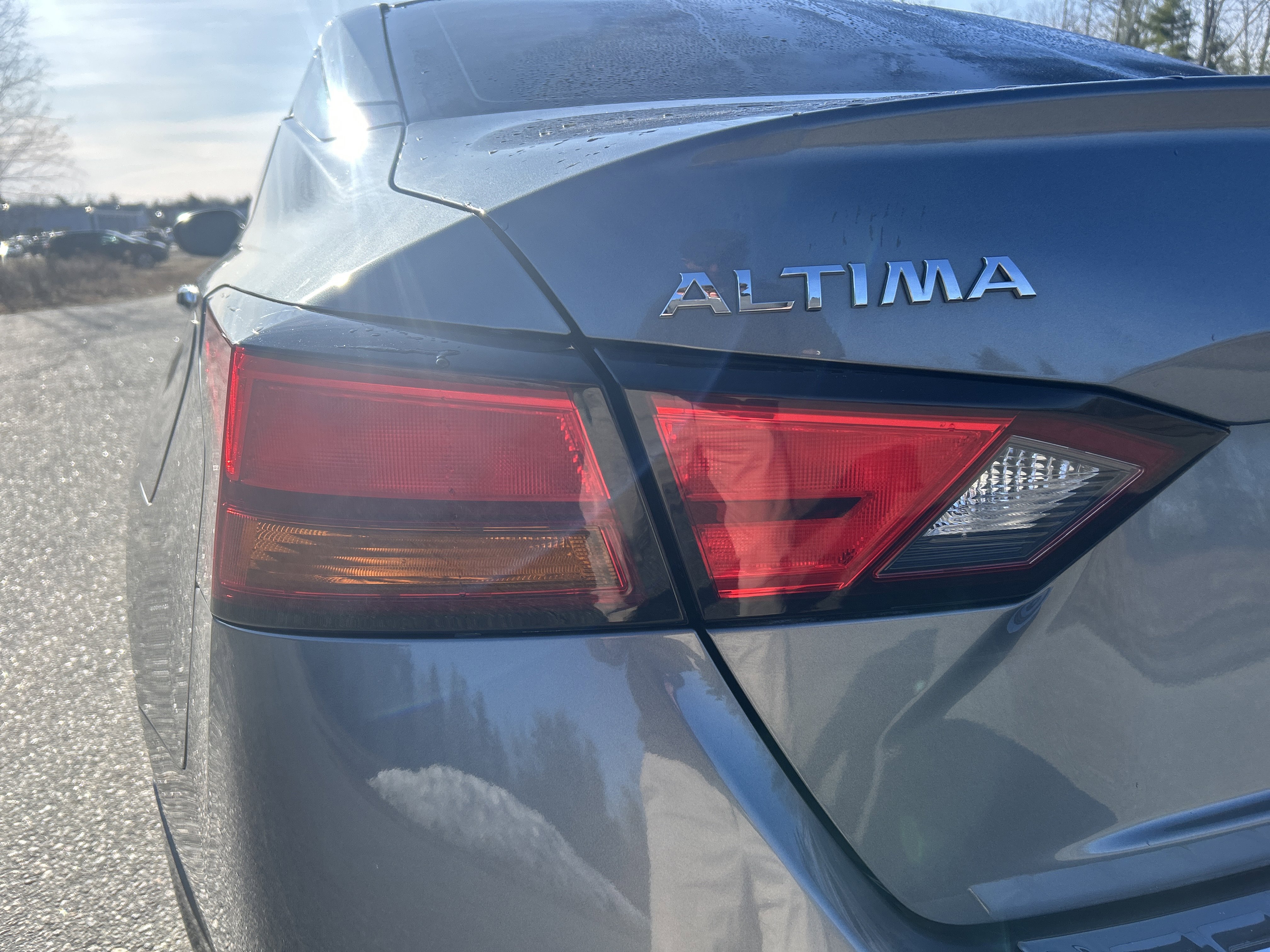 Used 2019 Nissan Altima 2.5 SV FWD image 11