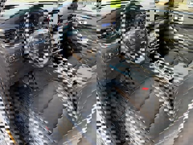 Used 2022 Ford Explorer XLT w/ Equipment Group 202A image 13