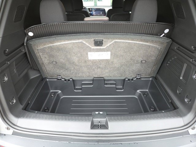 New 2027 Chevrolet Traverse LT w/ LPO, Floor Liner Package AWD/4WD image 35